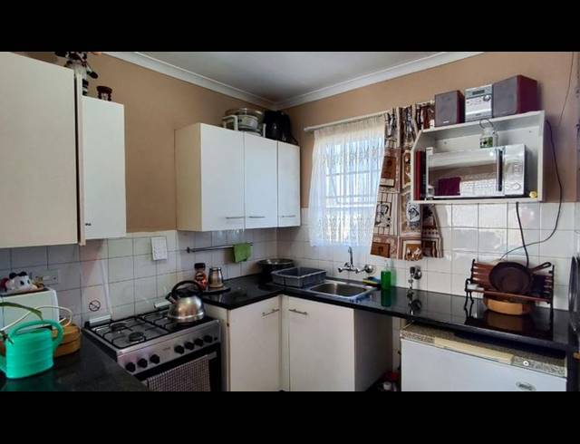 1 BEDROOM APARTMENT FOR SALE IN RAVENSWOOD